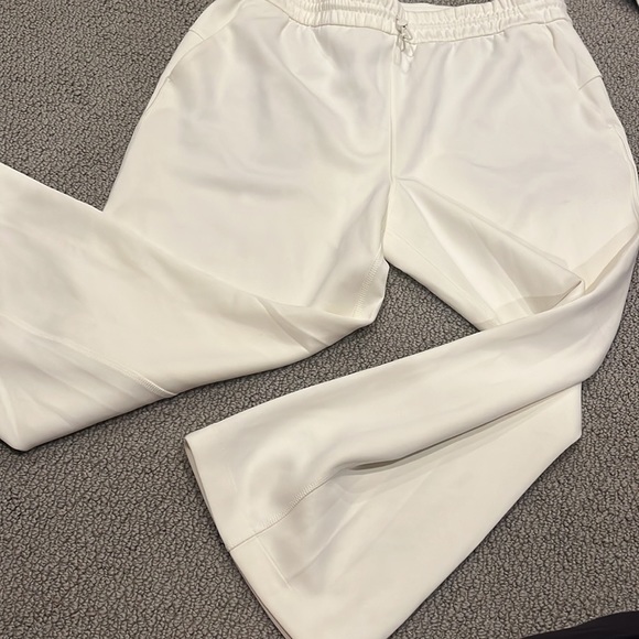 lululemon athletica Cream Yellow Pants - Picture 5 of 14